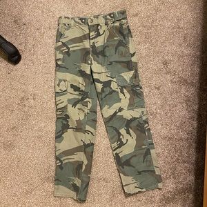 Sold// wrangler camp pants